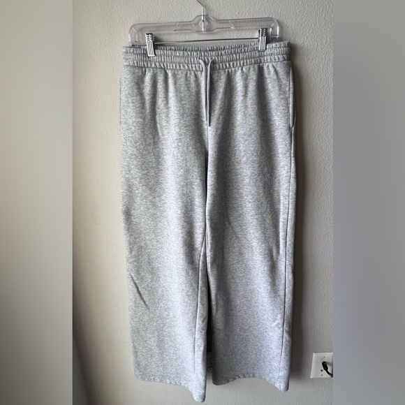 BP Light Gray Sweatpants Size Medium - Picture 4 of 6
